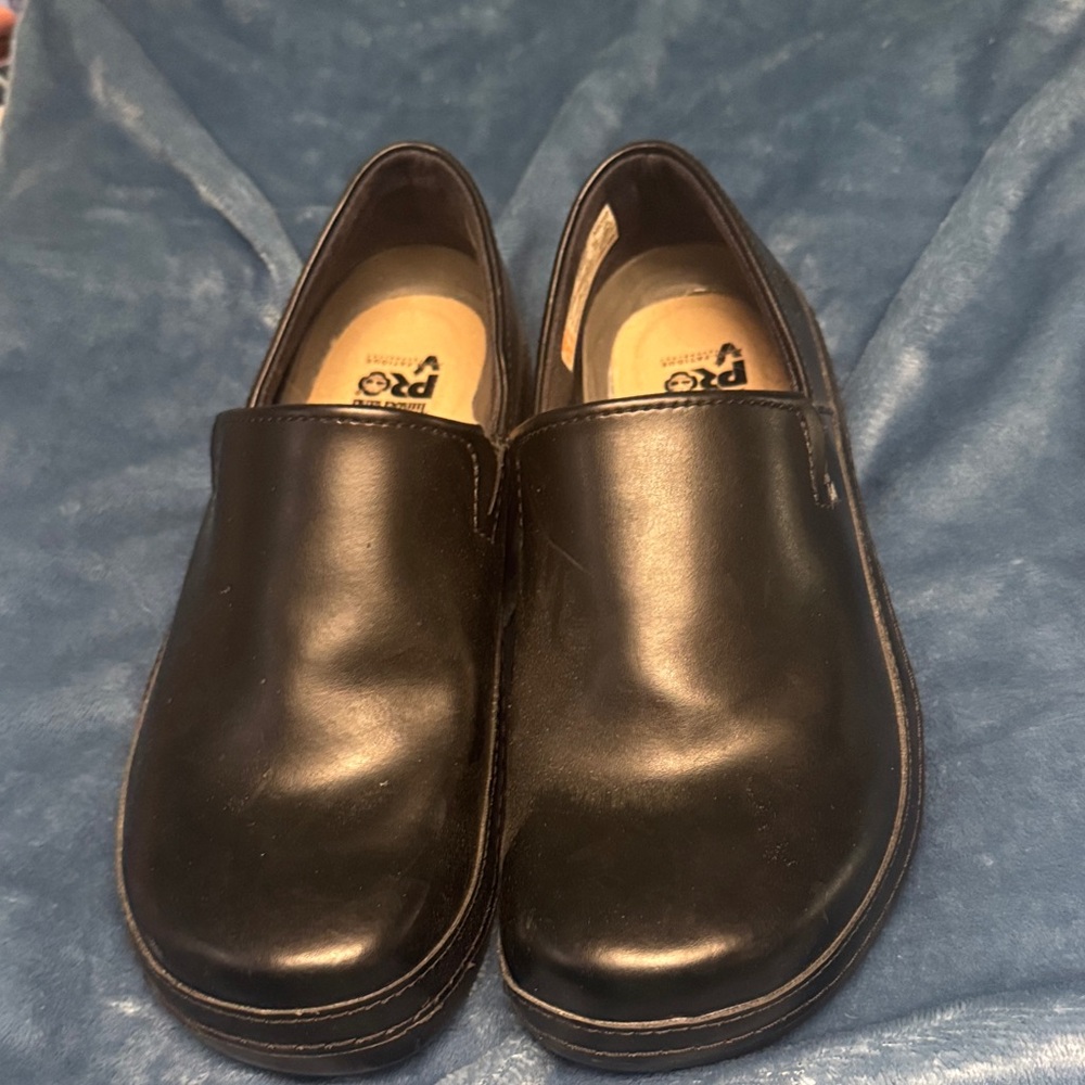 Timberland Pro Women's Newbury slip-on shoes - size 9M